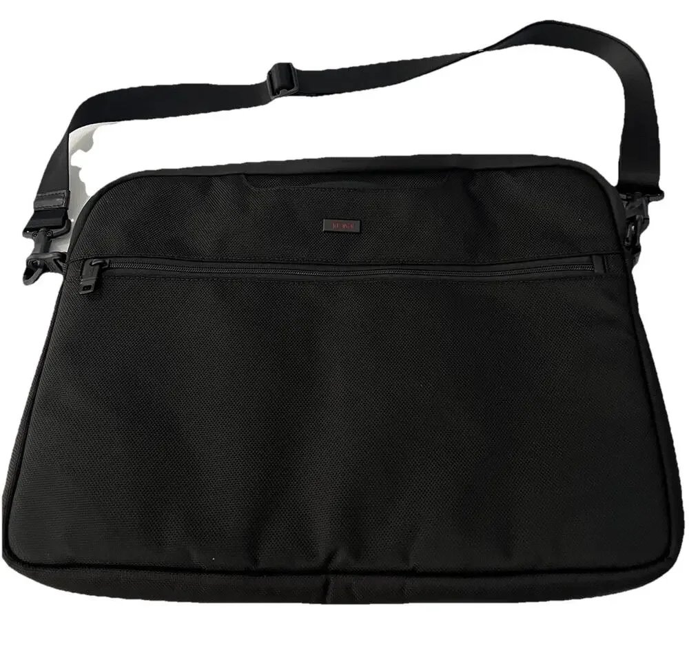 New Tumi Black Nylon Laptop Briefcase Messenger Bag Adjustable Strap